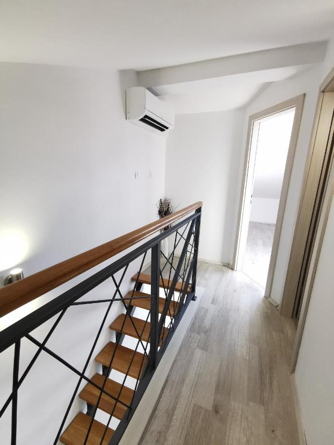 Apartments Rita Nemira Omiš Eksteriør billede