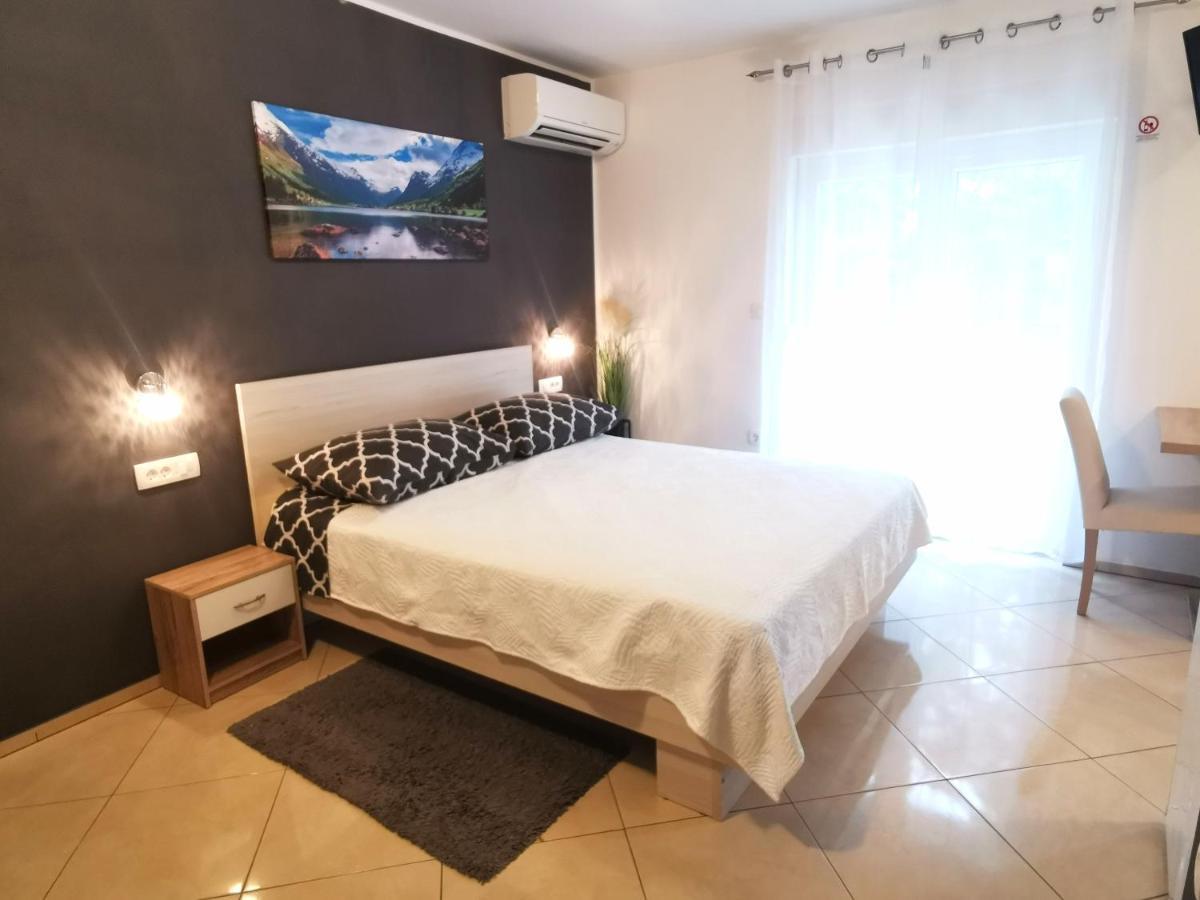 Apartments Rita Nemira Omiš Eksteriør billede